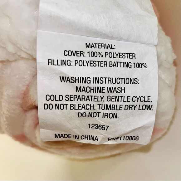 **SOLD** Juicy Couture Pet Plush Throw & Bone Shaped Sherpa Pillow Set for Dogs - Picture 15 of 16